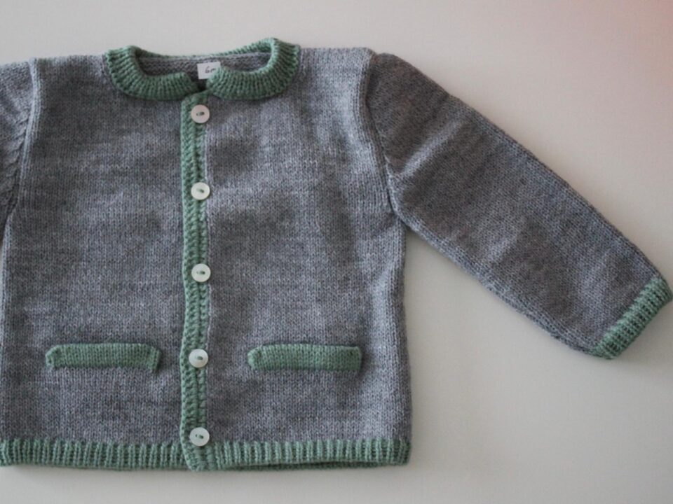 CHAQUETA AUSTRIACA GRIS-VERDE SECO