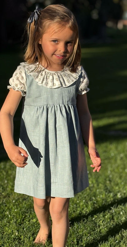 VESTIDO LINO AZUL VOLANTE Y MANGAS PIÑA