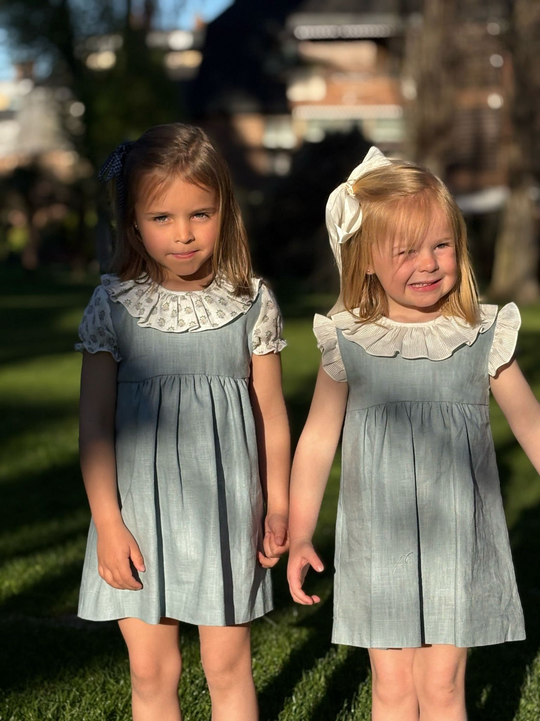 VESTIDO LINO AZUL VOLANTE ALITA ORGANZA