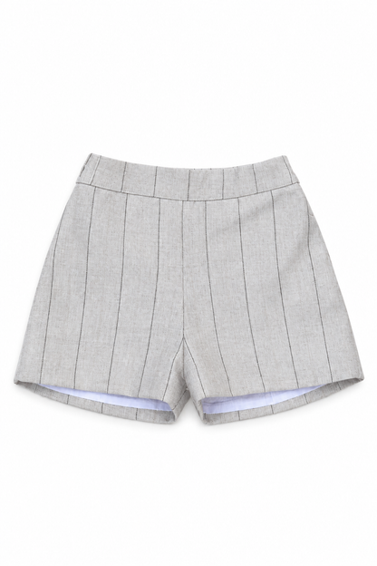 PANTALÓN CORTO BEIGE RAYA GRIS